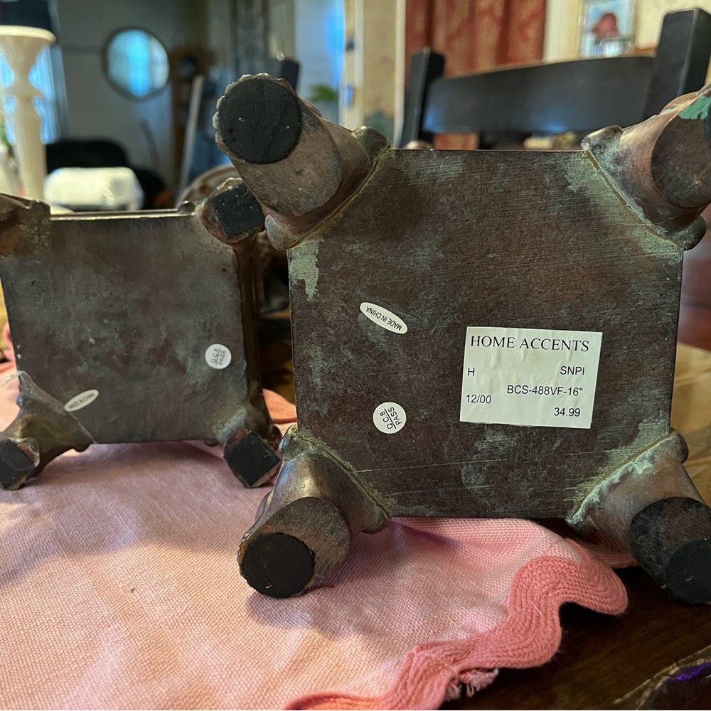 Elegant Brown Pineapple Candle Holders - Picture 15 of 15